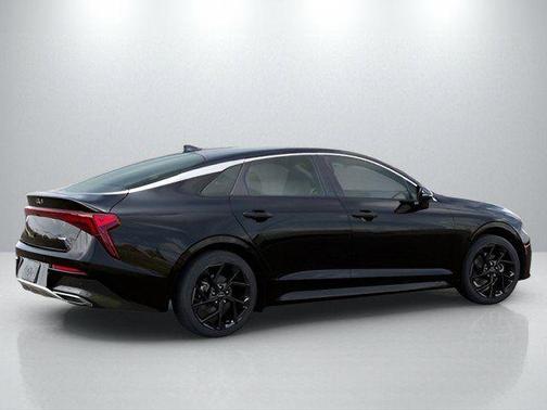 Aurora Black Pearl 2026 Kia K5 GT-Line