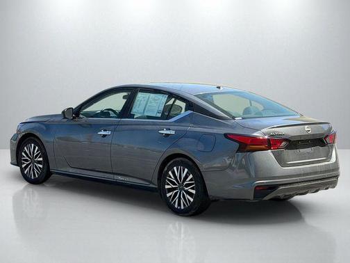 Gun Metallic 2025 Nissan Altima SV