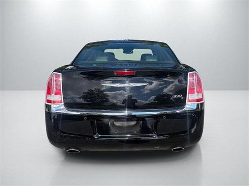 2013 Chrysler 300C Base