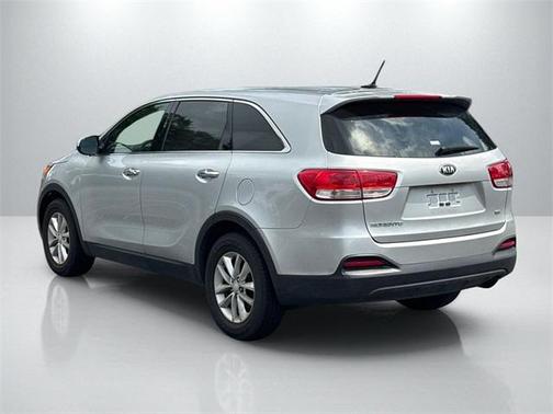 2016 Kia Sorento L
