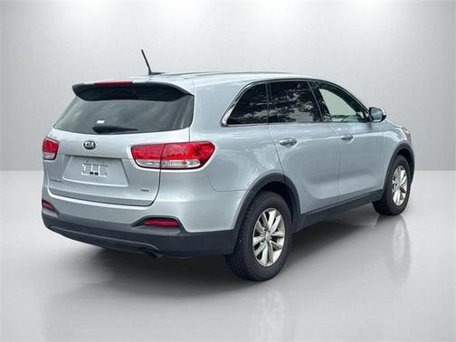 2016 Kia Sorento L