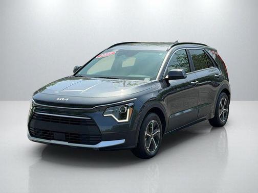 Gray 2025 Kia Niro EX