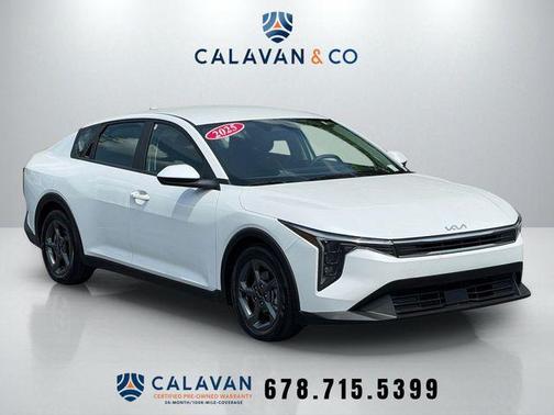Snow White Pearl 2025 Kia K4