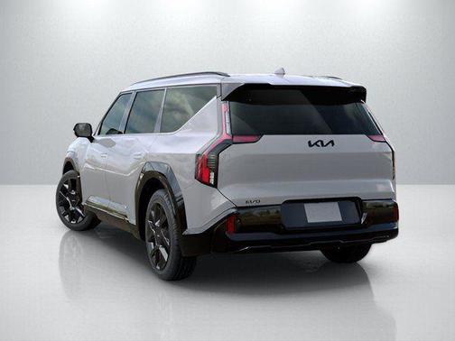 Wolf Gray 2026 Kia EV9 Land