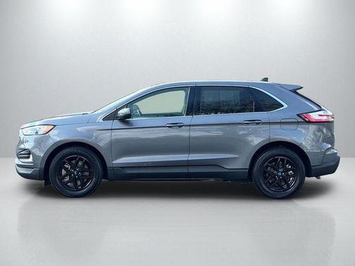 Gray Metallic 2022 Ford Edge SEL