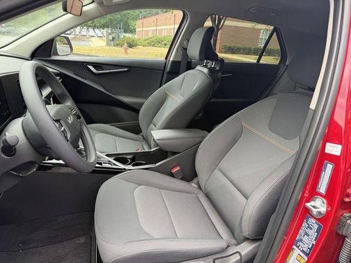 Runway Red 2025 Kia Niro LX