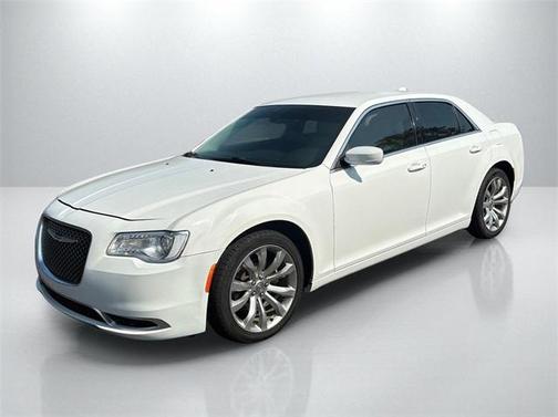 2020 Chrysler 300 Touring