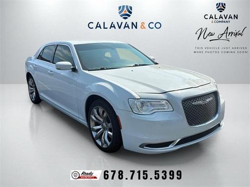 2020 Chrysler 300 Touring