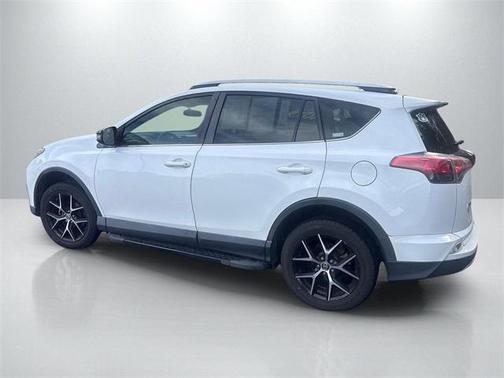 2016 Toyota RAV4 SE