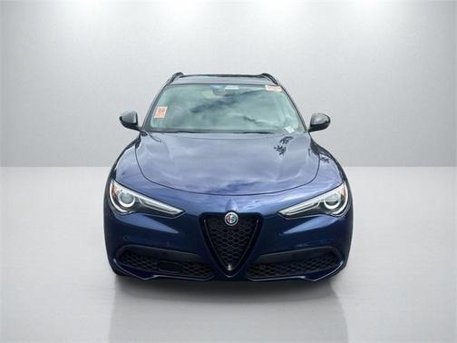 2021 Alfa Romeo Stelvio Base