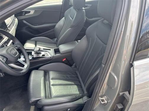 2023 Audi A4 45 S line Premium Plus