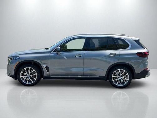 Skyscraper Gray Metallic 2025 BMW X5 PHEV xDrive50e