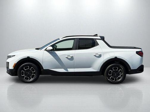 Ice White 2022 Hyundai SANTA CRUZ 2.5T SEL Premium