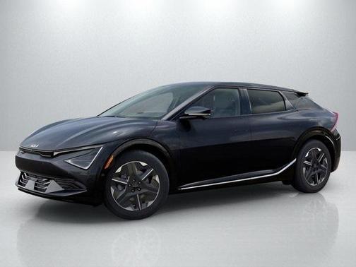 2025 Kia EV6 Light Long Range