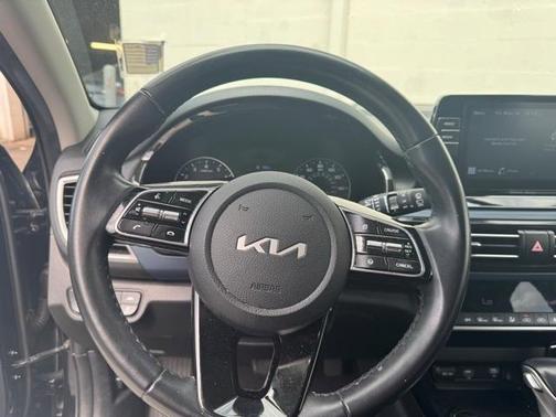 2023 Kia Seltos S