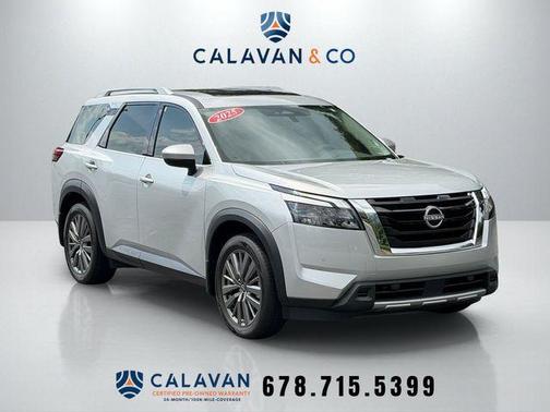 Brilliant Silver Metallic 2025 Nissan Pathfinder SL