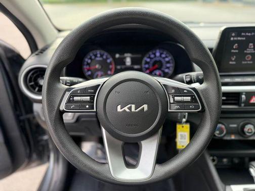 Gravity Gray 2024 Kia Forte LXS
