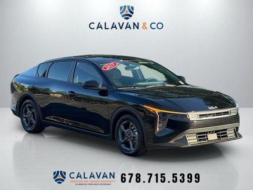 Aurora Black Pearl 2025 Kia K4