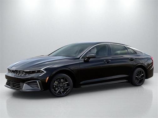 2025 Kia K5 LXS