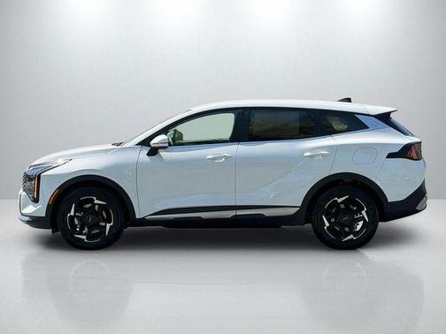 Glacial White Pearl 2026 Kia Sportage EX