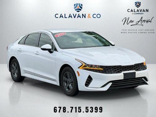 Glacial White Pearl 2022 Kia K5 LX