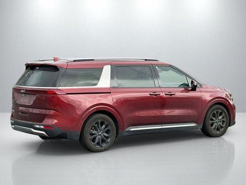 2024 Kia Carnival SX