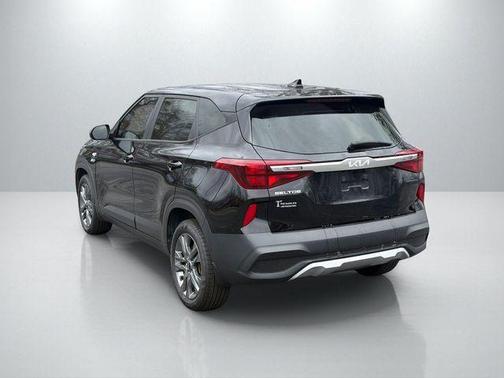 2023 Kia Seltos LX