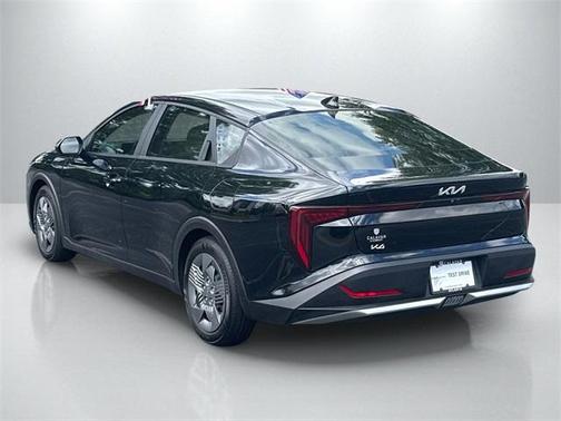 2025 Kia K4 LX