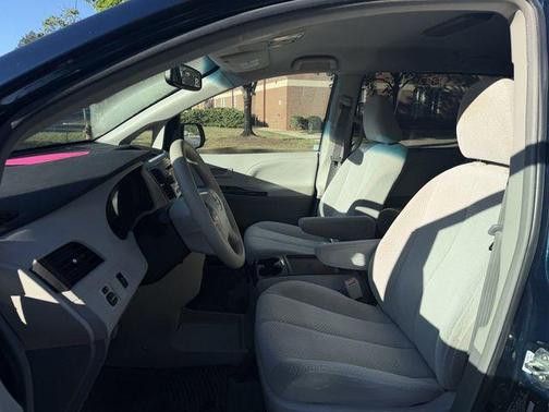 South Pacific Pearl 2011 Toyota Sienna LE
