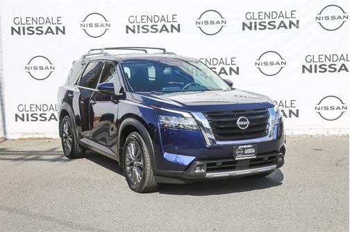 2022 Nissan Pathfinder SL