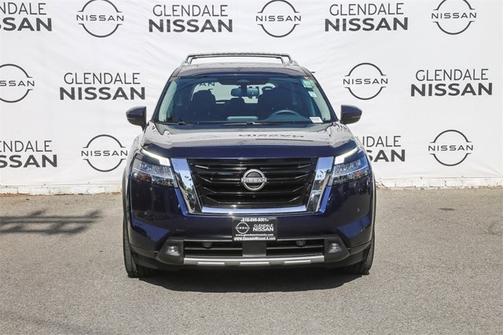 2022 Nissan Pathfinder SL