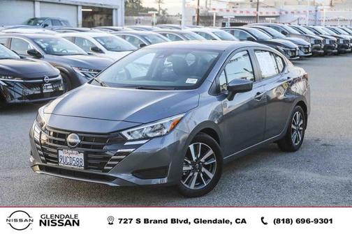 Gun Metallic 2025 Nissan Versa 1.6 SV