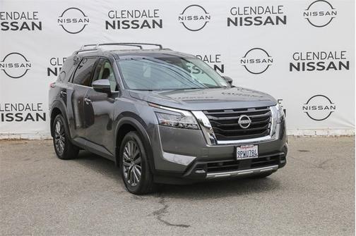 2024 Nissan Pathfinder SL