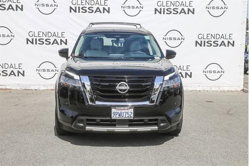2024 Nissan Pathfinder SL