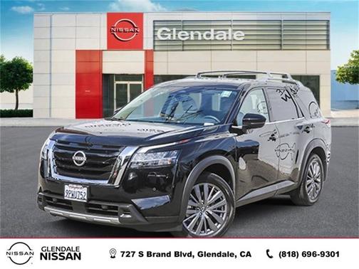 2024 Nissan Pathfinder SL