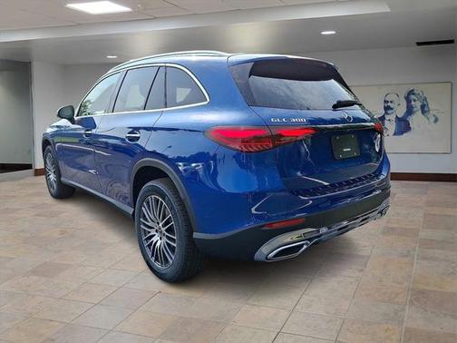 2025 Mercedes-Benz GLC 300 4MATIC