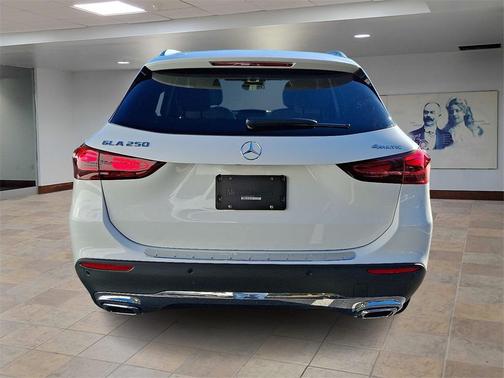 2025 Mercedes-Benz GLA 250 4MATIC