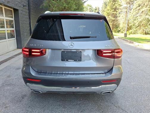 2025 Mercedes-Benz GLB 250 4MATIC