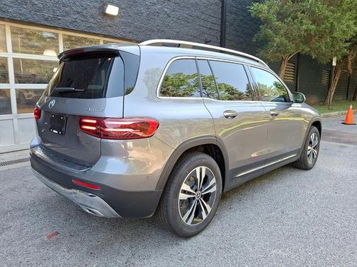 2025 Mercedes-Benz GLB 250 4MATIC