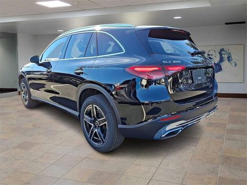 2026 Mercedes-Benz GLC 300 4MATIC