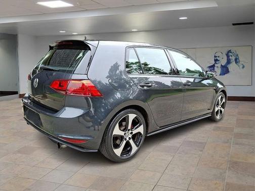 2017 Volkswagen Golf GTI 2.0T S 4-Door