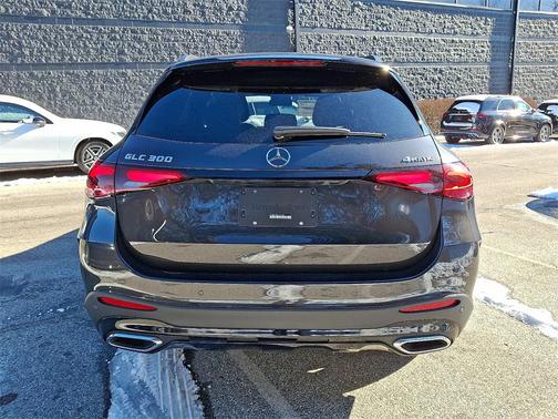 2026 Mercedes-Benz GLC 300 4MATIC