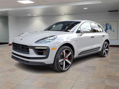 2023 Porsche Macan S