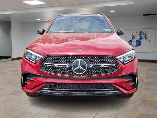 2025 Mercedes-Benz GLC 300 4MATIC