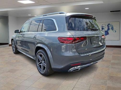2025 Mercedes-Benz GLS 450 4MATIC