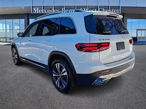 2025 Mercedes-Benz GLB 250 4MATIC