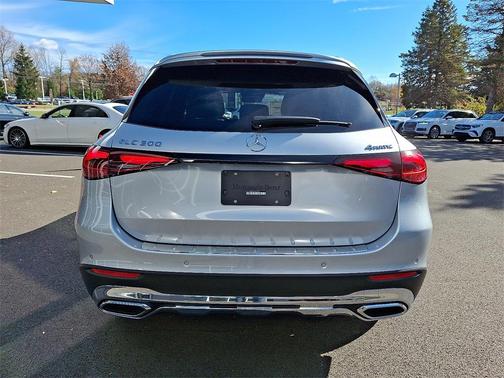 2026 Mercedes-Benz GLC 300 4MATIC