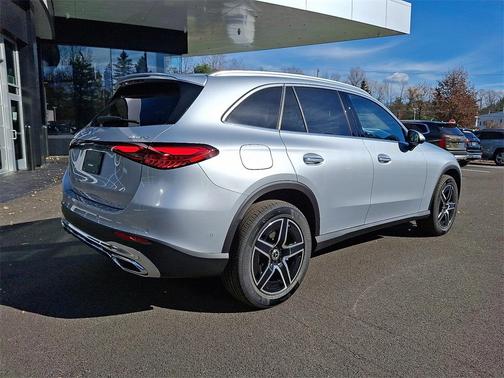 2026 Mercedes-Benz GLC 300 4MATIC