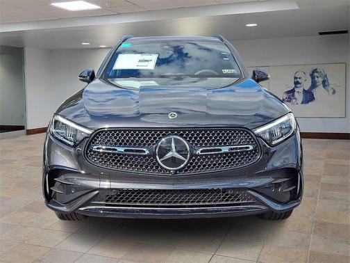 2026 Mercedes-Benz GLC 300 4MATIC
