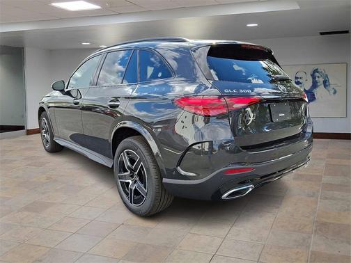 2026 Mercedes-Benz GLC 300 4MATIC